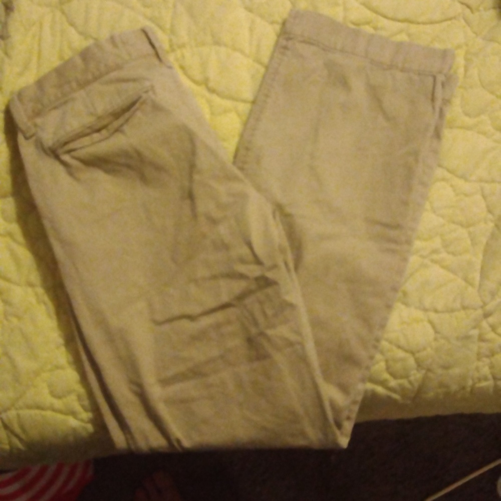 American eagle outfitters khakis size 30-32